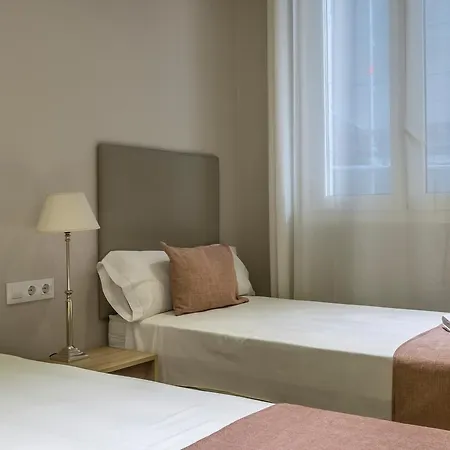 Apartamento Colon 4 *