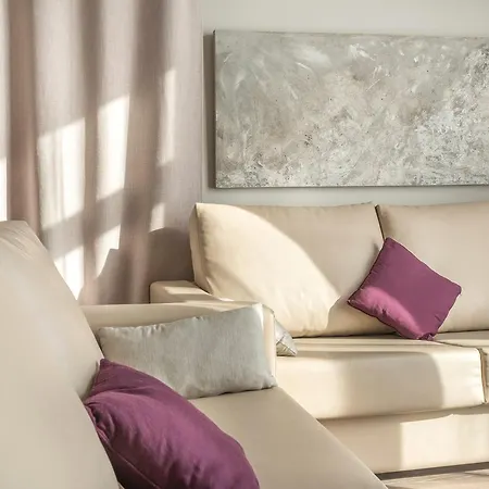 Apartamento Colon 4 *